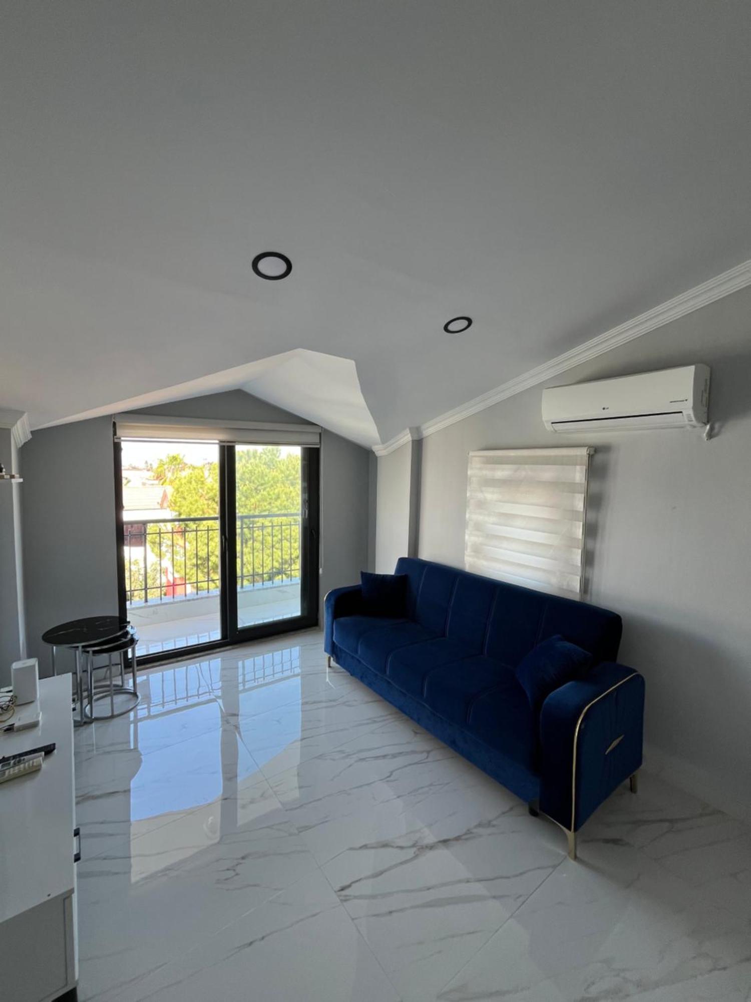 Sidebylotus Apartment